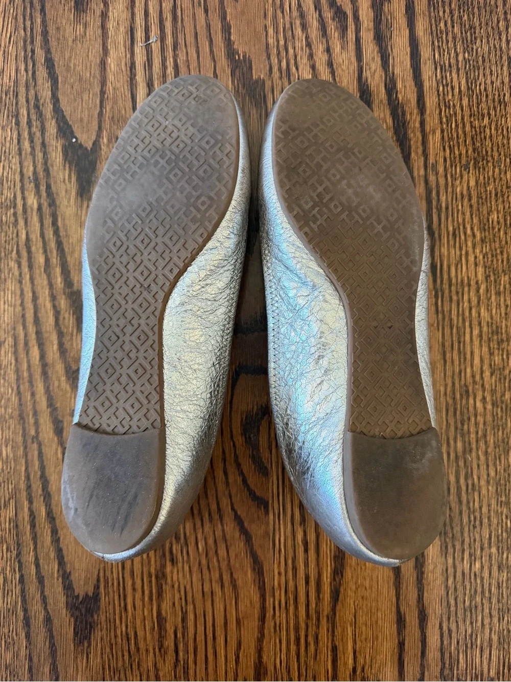 Tory Burch Silver Leather Logo Ballet Flats